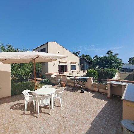 Casa Migliorisi A Marina Di Ragusa Per Vacanze Exterior photo