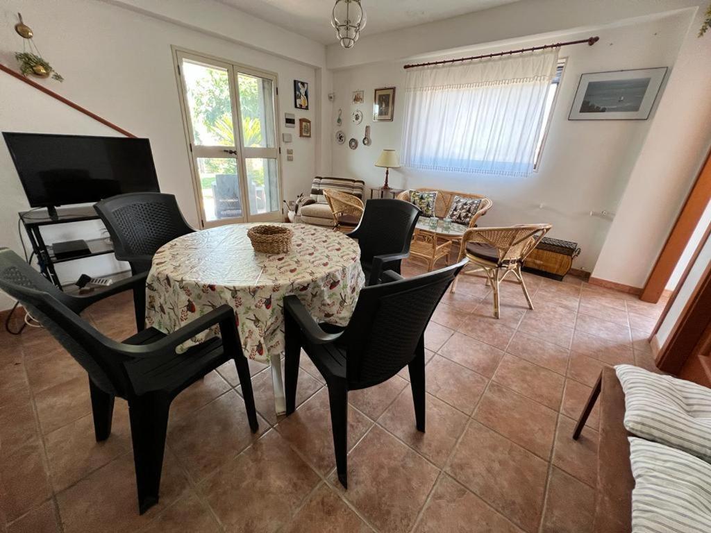 Casa Migliorisi A Marina Di Ragusa Per Vacanze Exterior photo